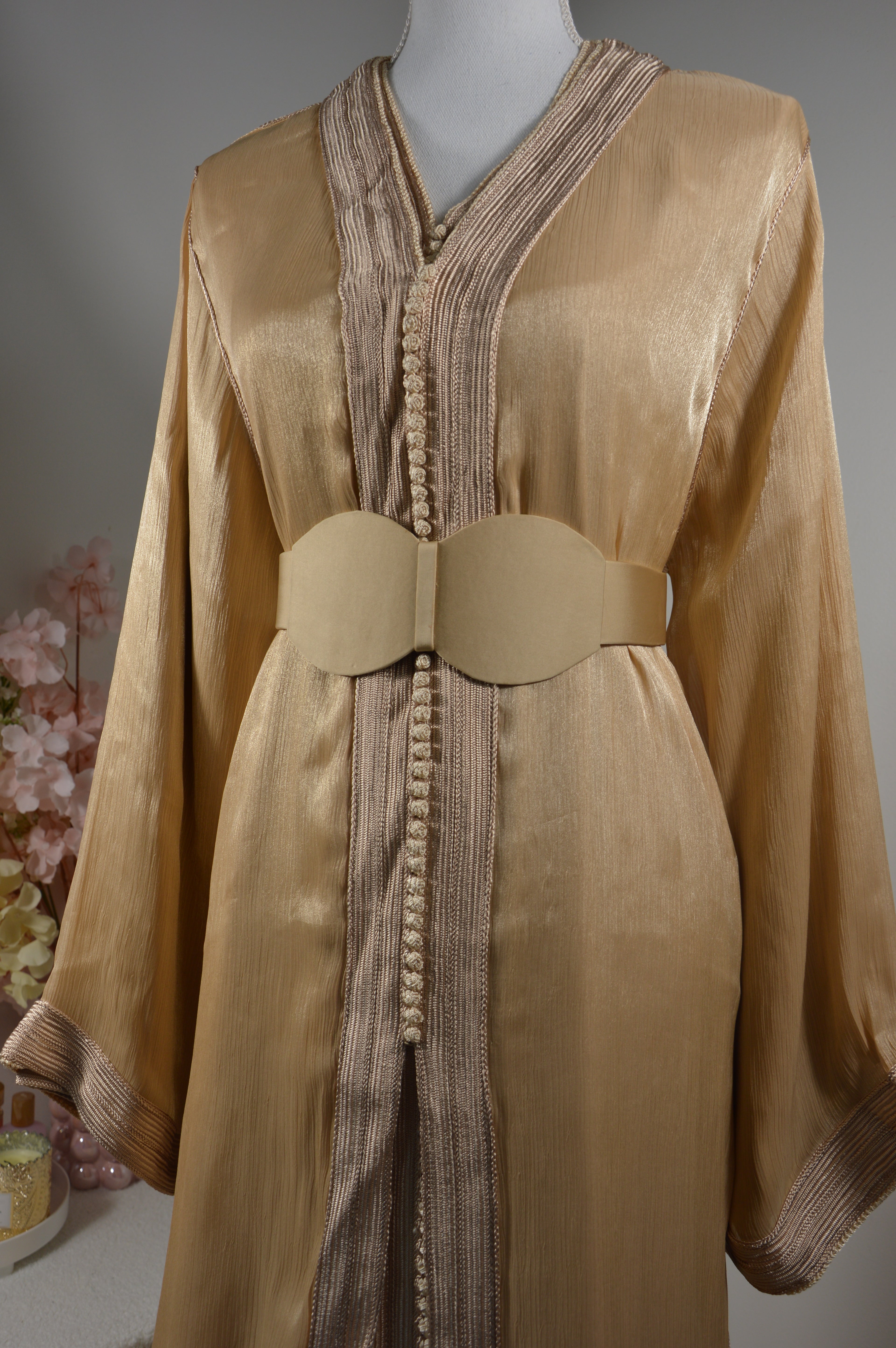 Takchita organza lamé Champagne doré (avec ceinture rigide)