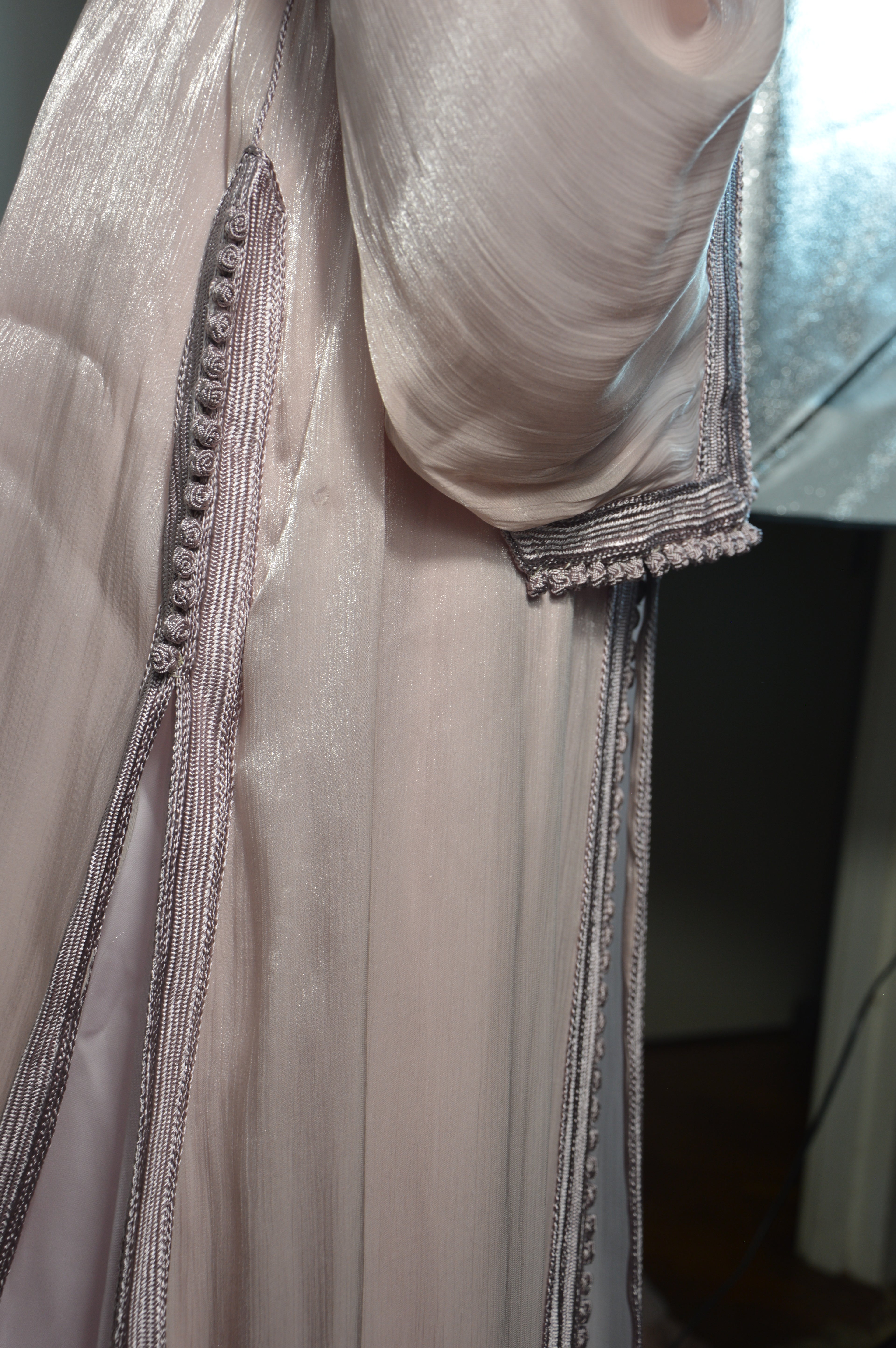 Takchita organza satiné métallisé – Rose poudré