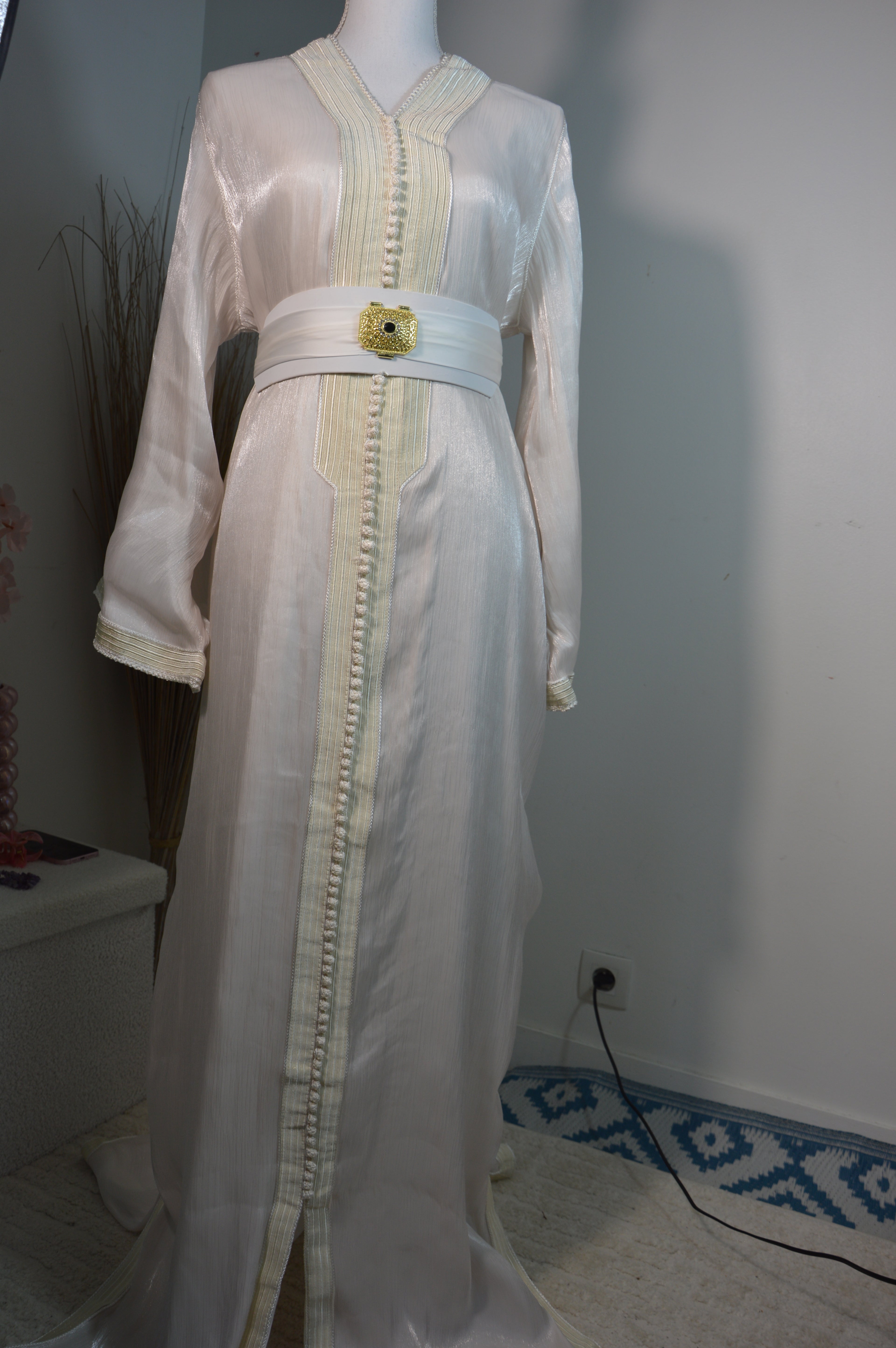 Caftan Organza blanc satiné