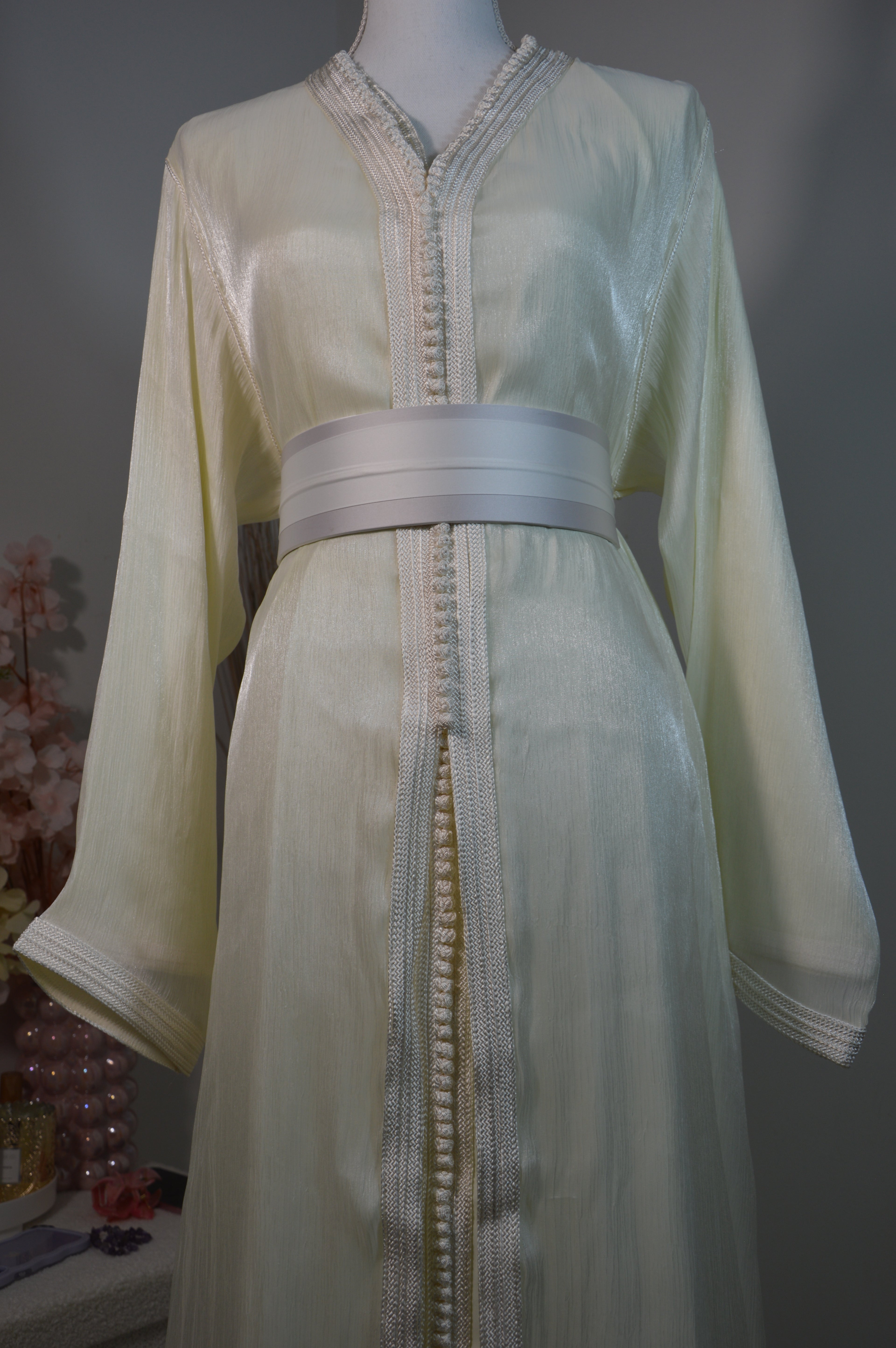 Takchita organza blanc cassé ivoire