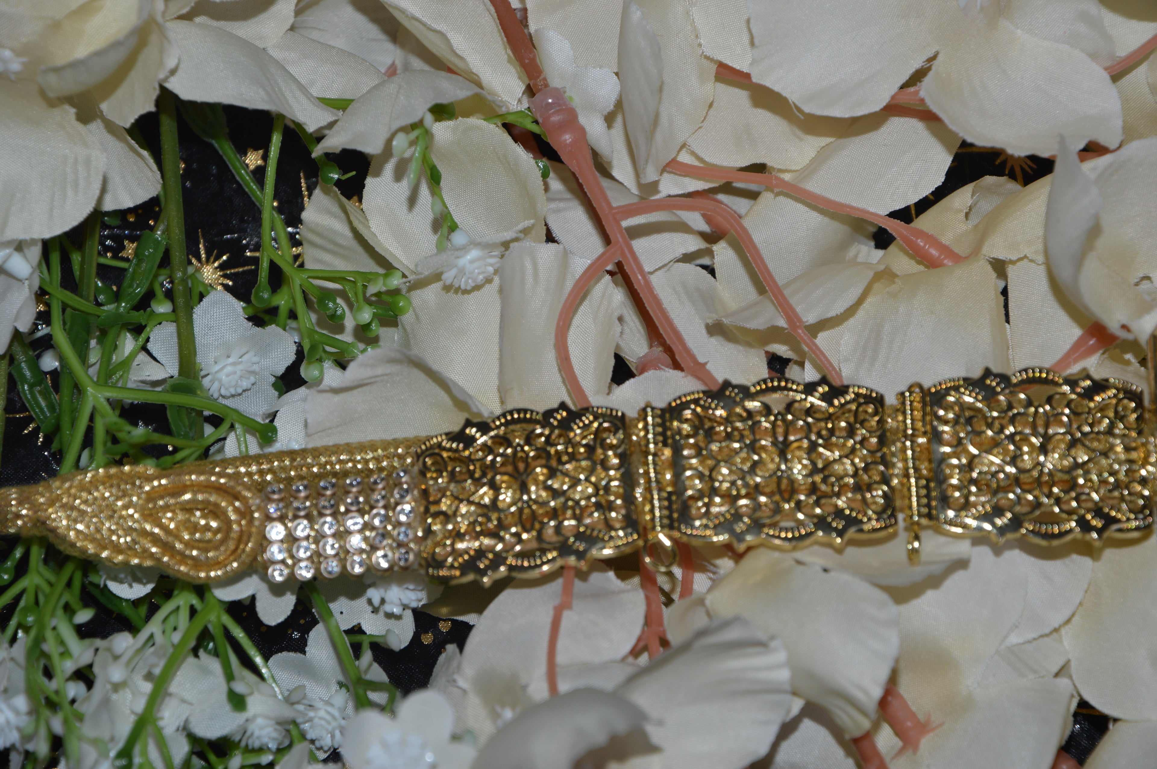 Ceinture orientale dorée – Cabochons Bleu Royal