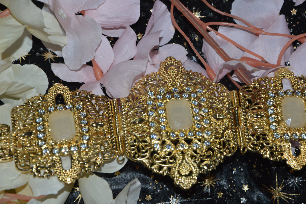 Ceinture marocaine dorée à strass – Pierre blanche (réglable)