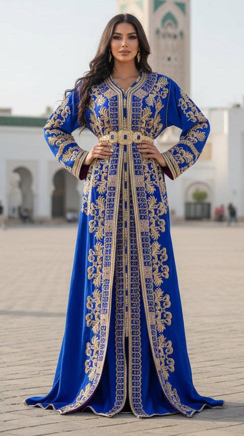 Takchita marocaine bleue brodée luxe pour mariage - vue de face