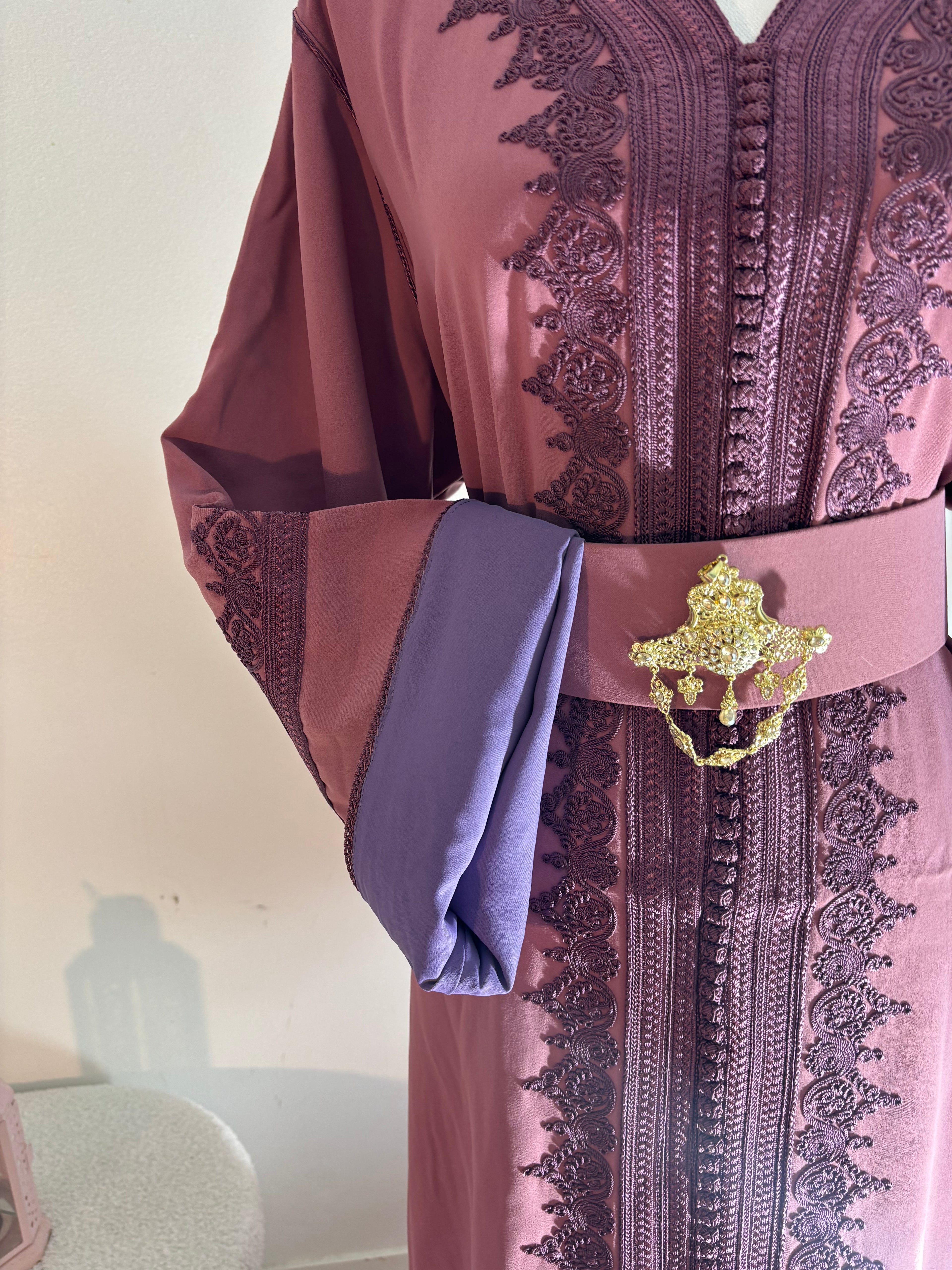Caftan Mauve Élégance Royale