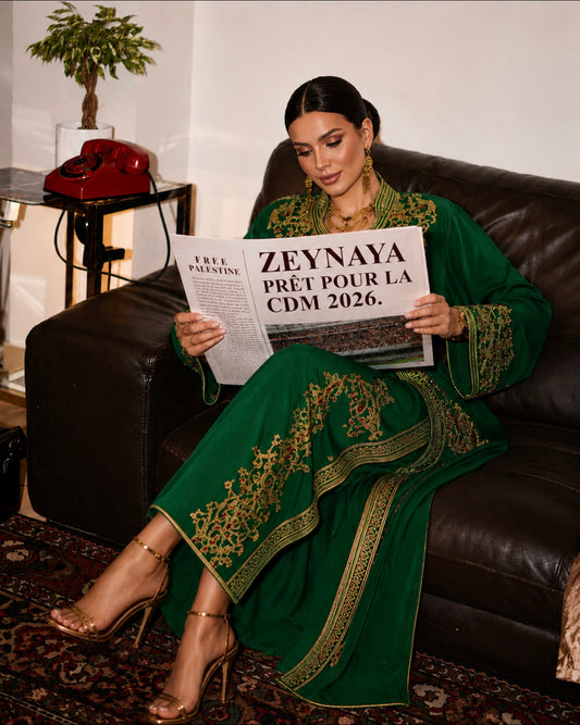 Caftan Vert Royal & Rouge – Broderies Dorées