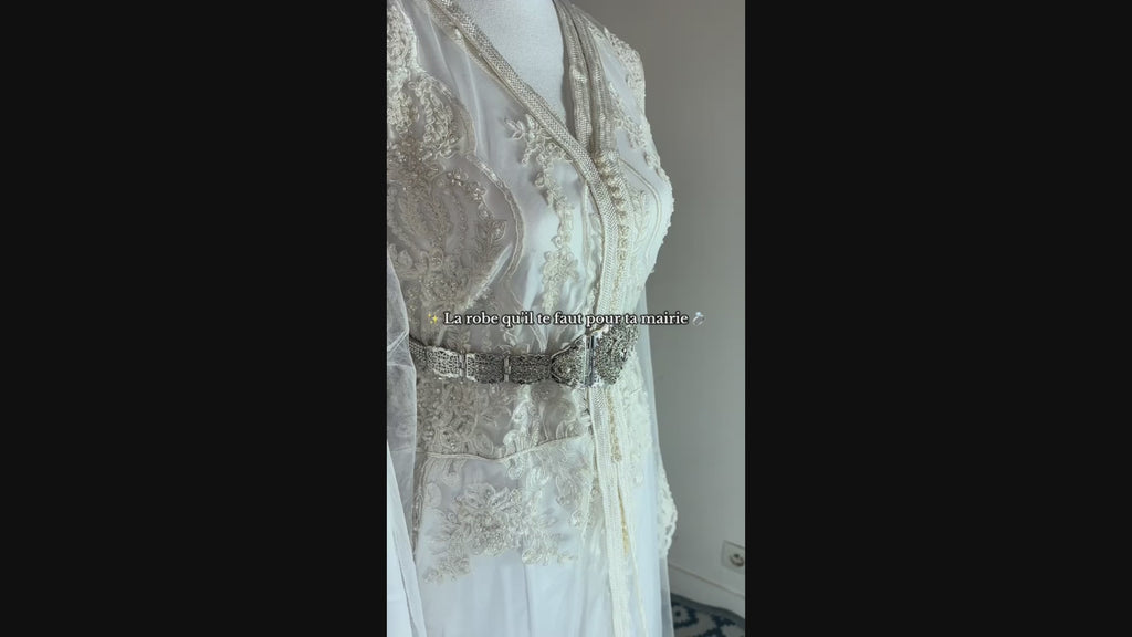 Takchita de la mariée Haute Couture - finement brodée et perlée