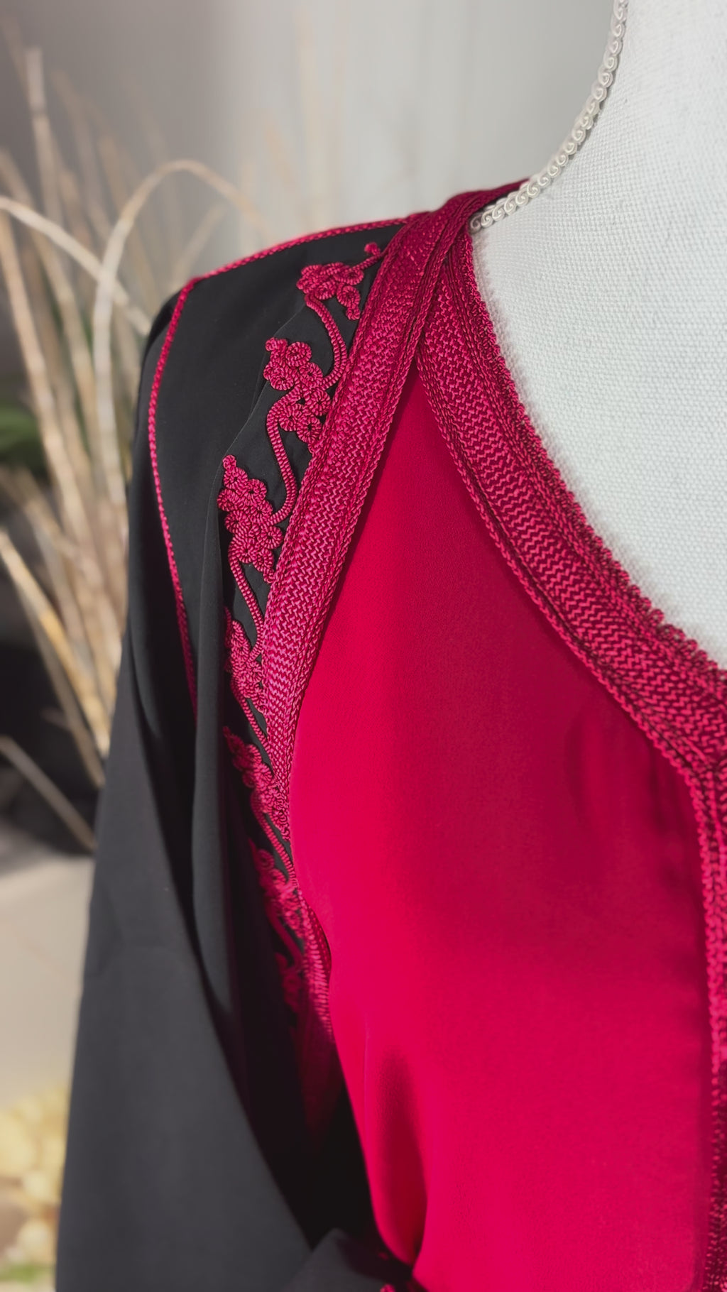 KIMONO “Maysa” – Rouge & noir, sfifa rouge, ceinture corde