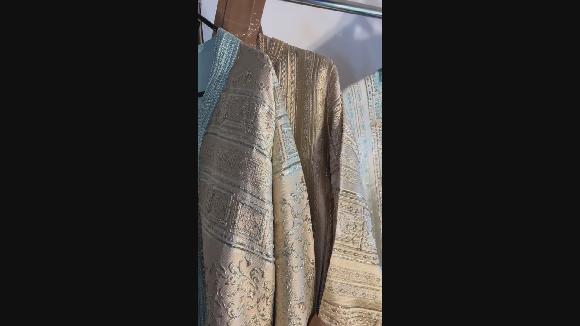 Takchita Brocard Vert Amande & Doré – ZEYNAYA Prestige