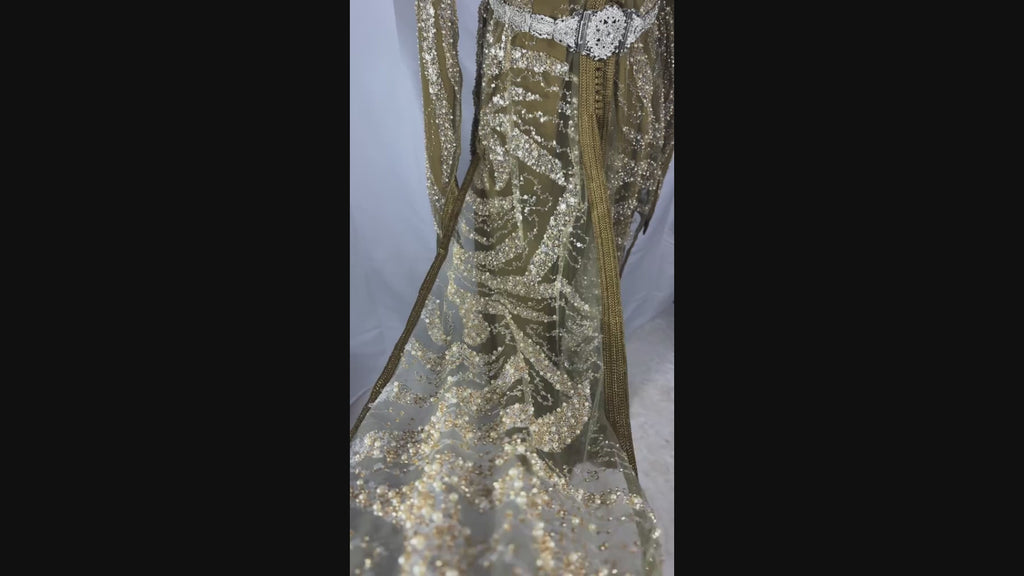 Takchita Dorée à Doublure Verte – Sequins Or et Argent