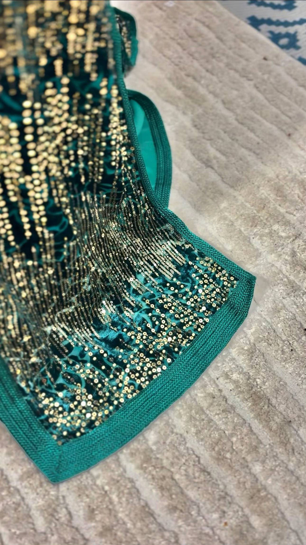 Takchita velours à sequins Vert Émeraude « Éclat d’Émeraude »